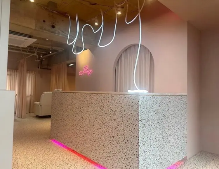 Roy心斎橋の内観・外観1