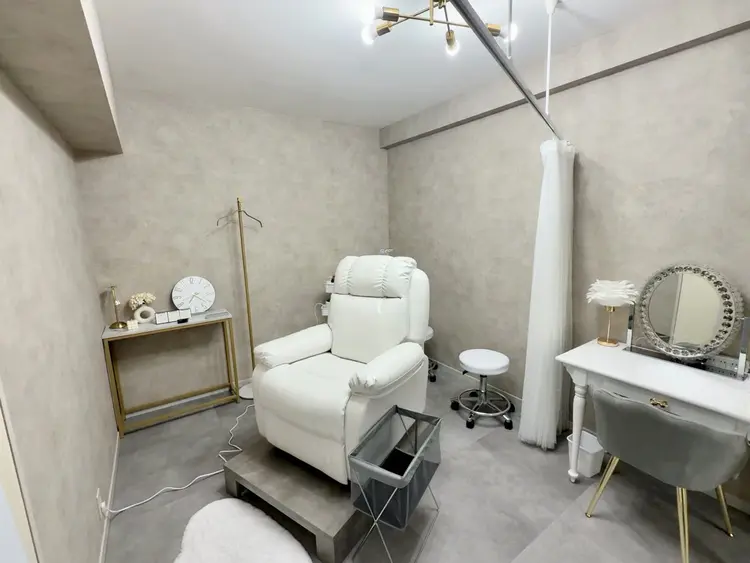 ケイトステージラッシュ府中店の内観・外観1