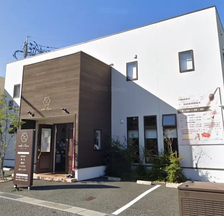 ambi with tiaraの内観・外観1