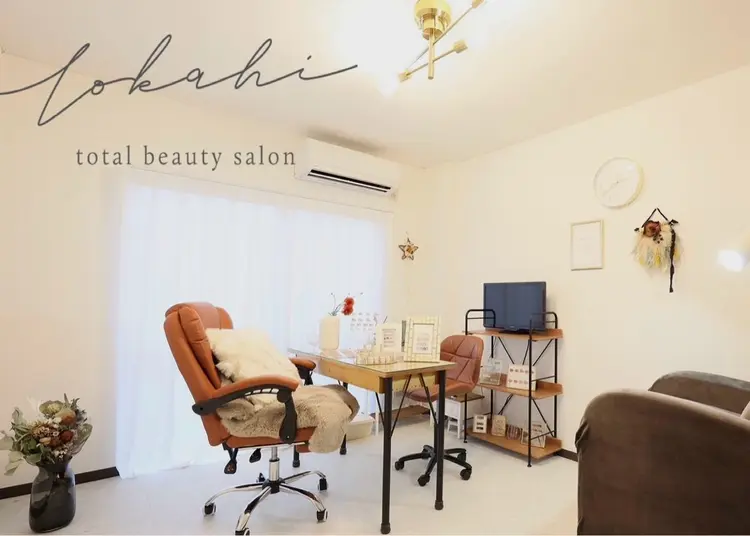 lokahi nail&eyelushsalon  生駒店の内観・外観1