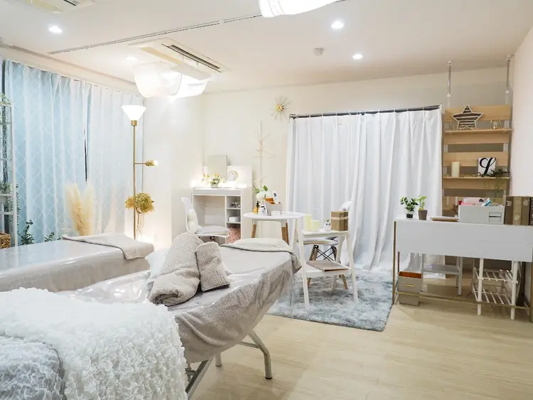 chouette grace 心斎橋　痩身×整体ボディ&フェイシャルの内観・外観2