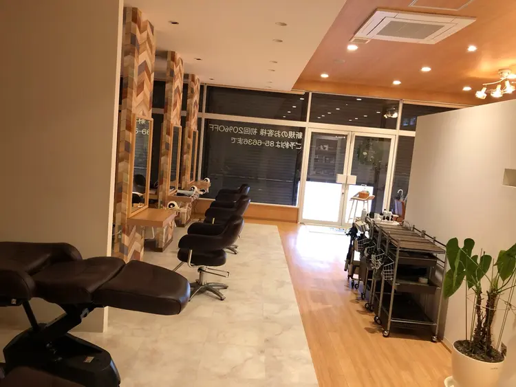 ヘアサロンエンスの内観・外観2