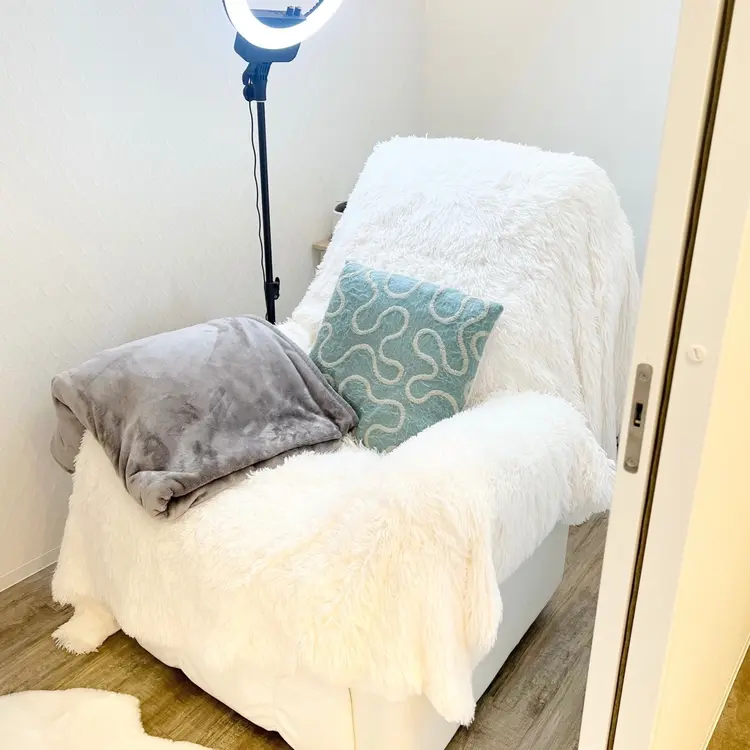 パーマ専門店まつげとまゆげ難波店の内観・外観2