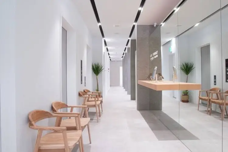 GO TODAY SHAiRE SALON  新宿Aura店の内観・外観2