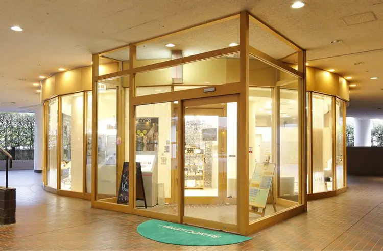 アイヴァンキャトル山野愛子美容室の内観・外観1