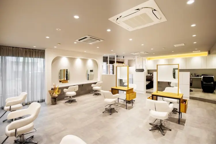 ボンニーポンヌフの内観・外観1