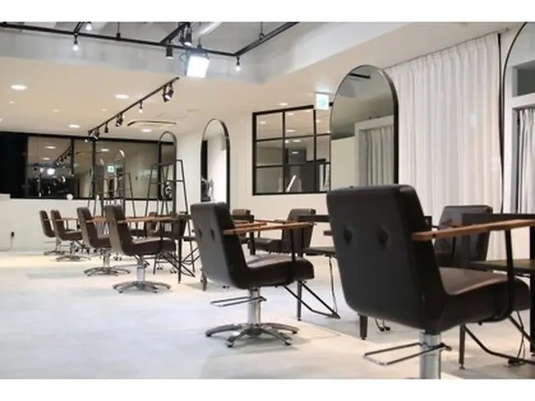 LICO HAIR&RELAXATIONの内観・外観2