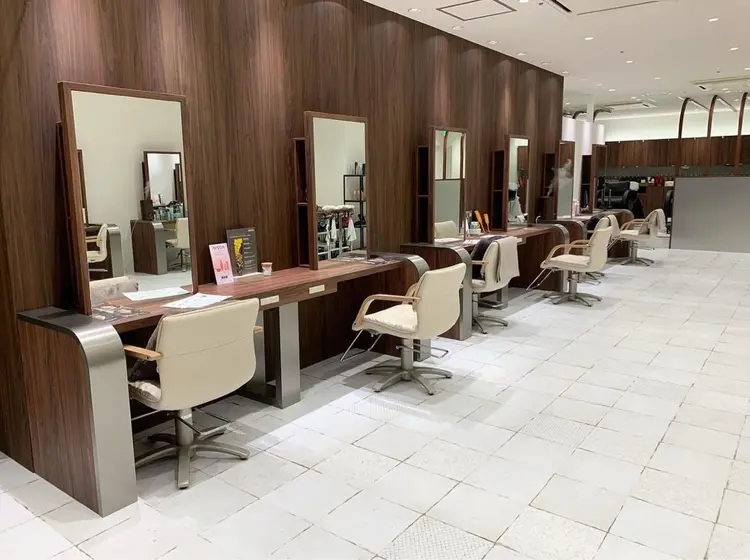 OASIS AVEDA 船橋店の内観・外観2