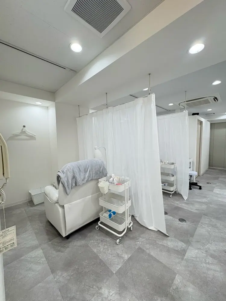 まつげパーマ専門店 miel南森町店の内観・外観3