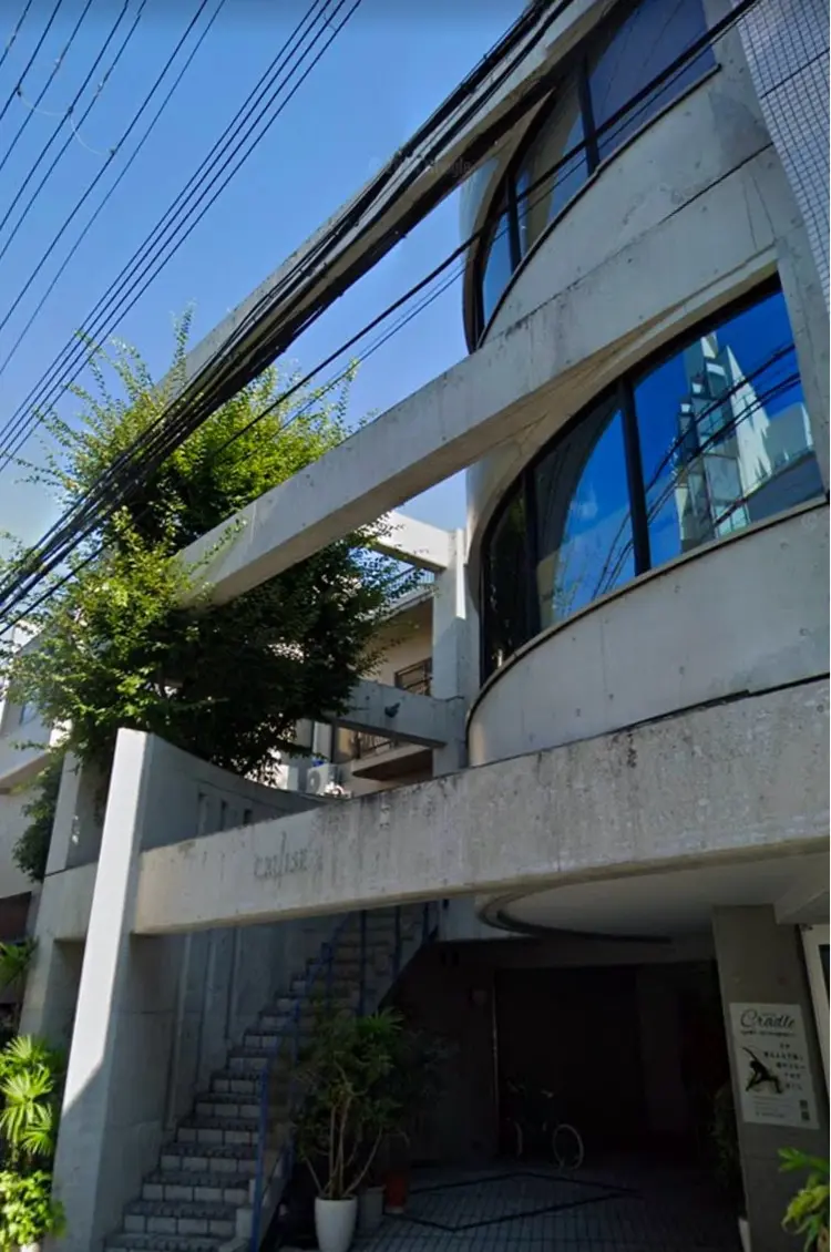 A BY WHO(エーバイフー)江坂店の内観・外観3