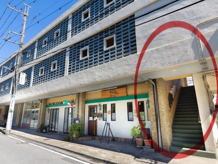 eyebrowsalon Romeoの内観・外観1