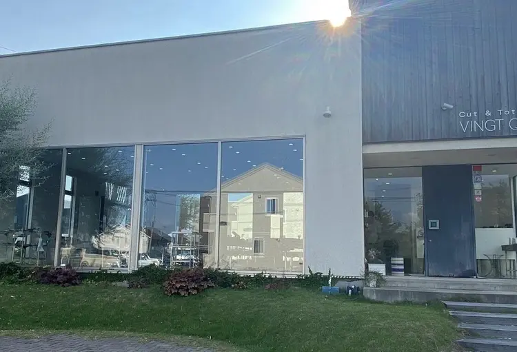 VINGT-QUATREの内観・外観1