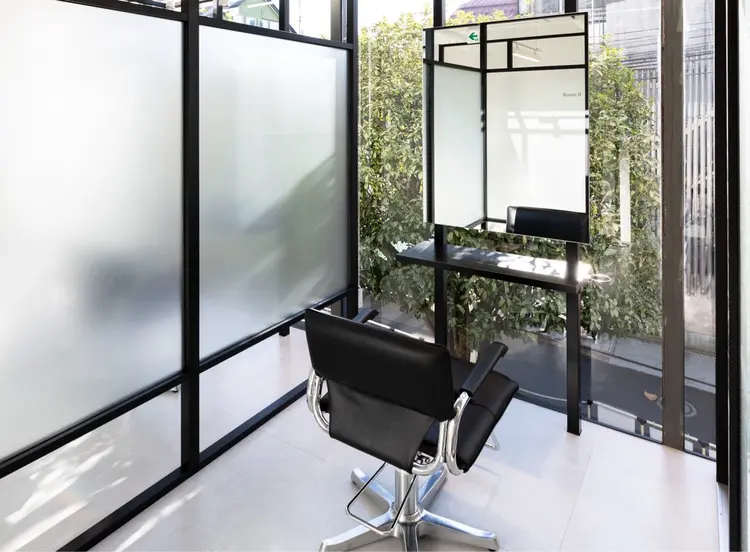 SALOWIN 原宿IL Salice 2Fの内観・外観2