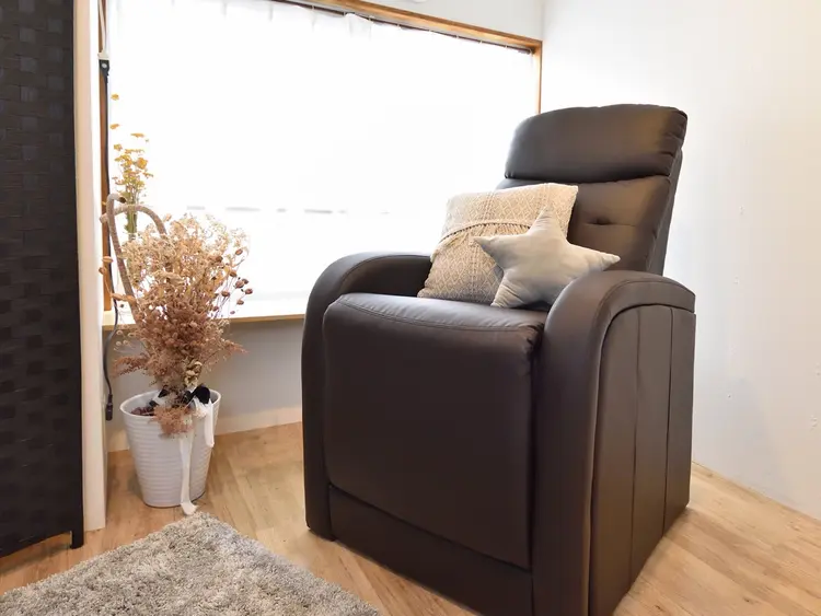 East AkkA eyelashの内観・外観2