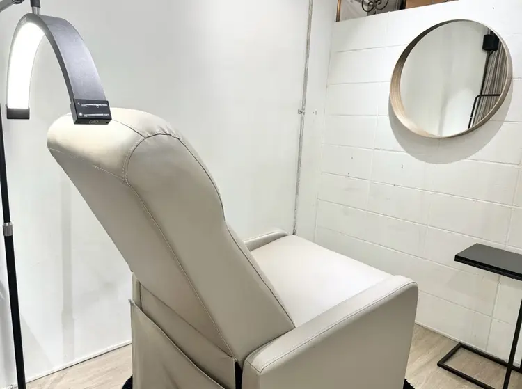 ONLY CARE by Vingt-cinqの内観・外観2