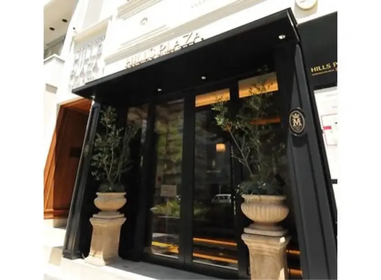 メナードフェイシャルサロン丸の内ヒルズの内観・外観1