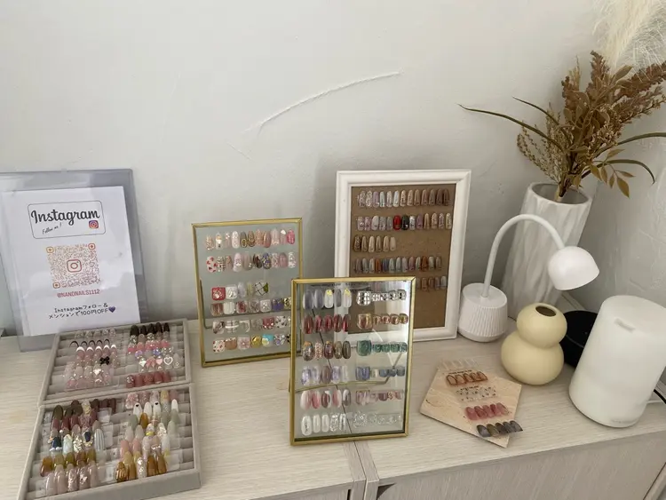 N&  nailsの内観・外観2