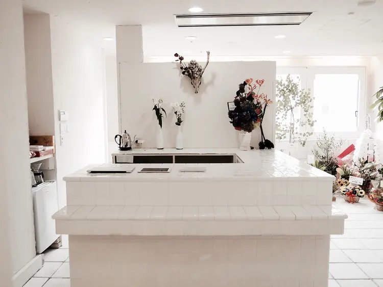 NeFの内観・外観1