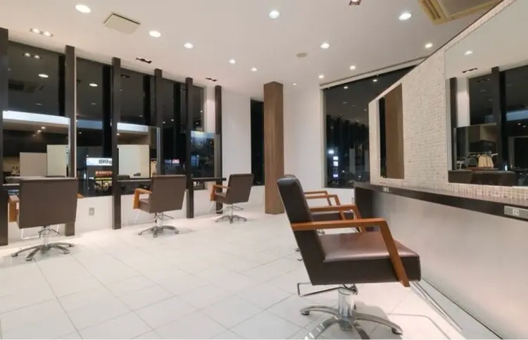 Hair vivid QUATTROの内観・外観1