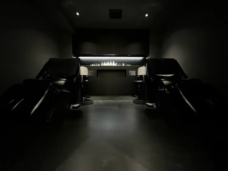 ZEROの内観・外観1