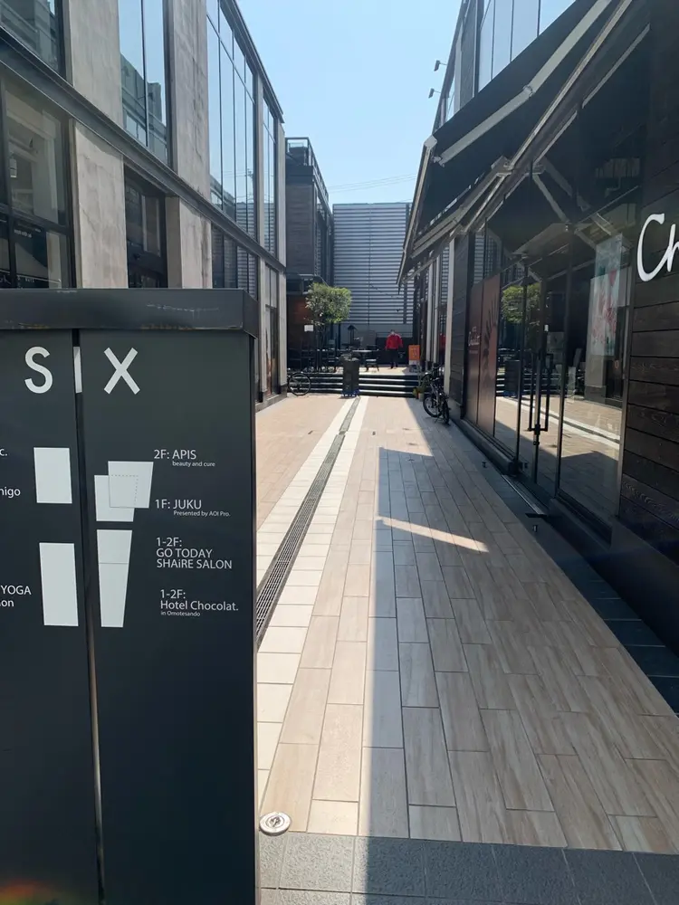 GO TODAY SHAiRE SALON 原宿Lux店の内観・外観2