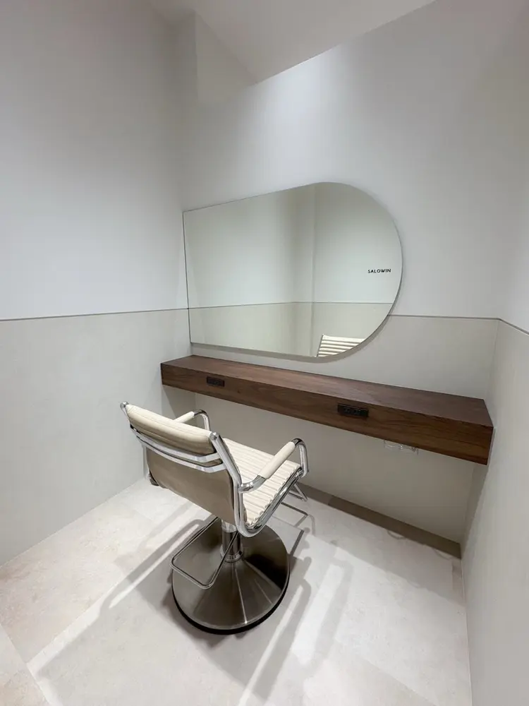 SALOWIN京都河原町suite店の内観・外観2