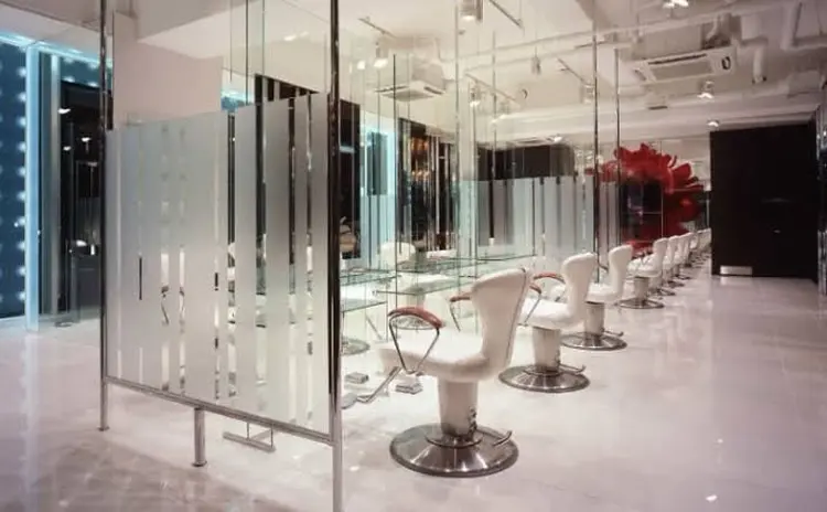 EARTH星ヶ丘店の内観・外観2