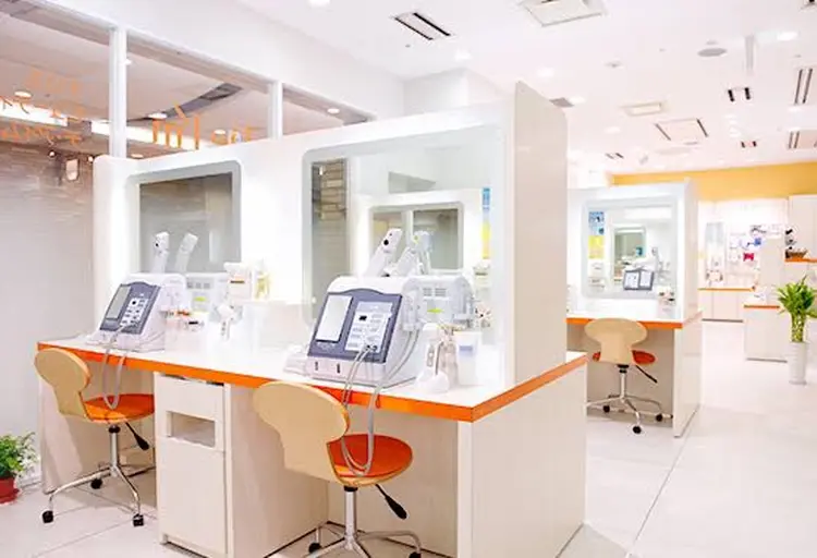 ナリス ビューティスタジオ De I'mの内観・外観2