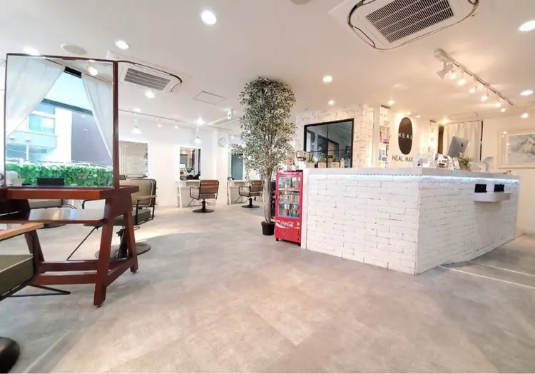 HEAL HAIR堀江店の内観・外観1
