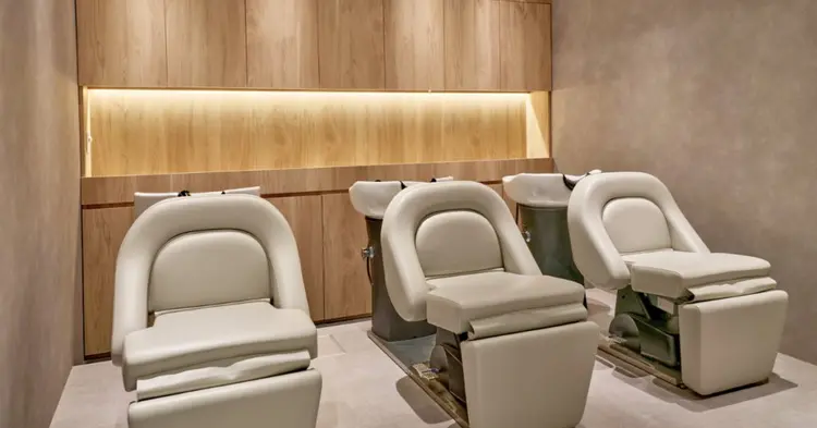 SALOWIN 新宿三丁目Eastの内観・外観2