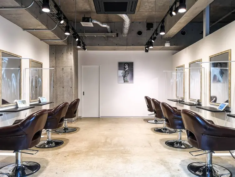 Sourire  大井町店の内観・外観1