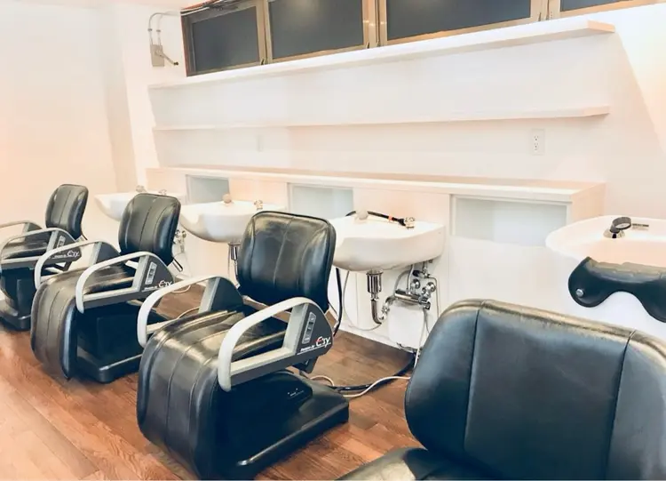 hair&make Riviaの内観・外観2