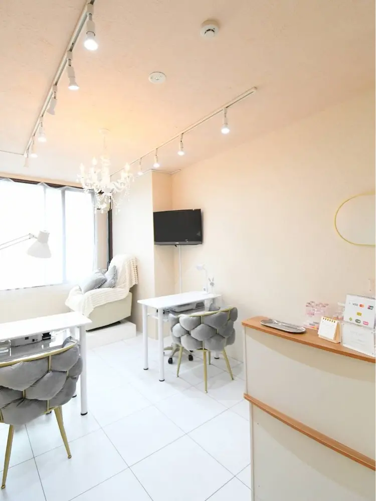 Nailsalon petilleの内観・外観1