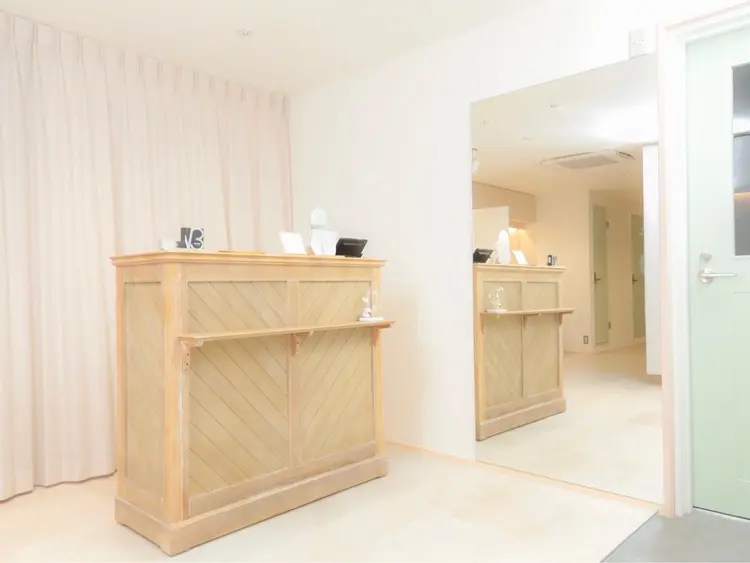 Lowenの内観・外観2