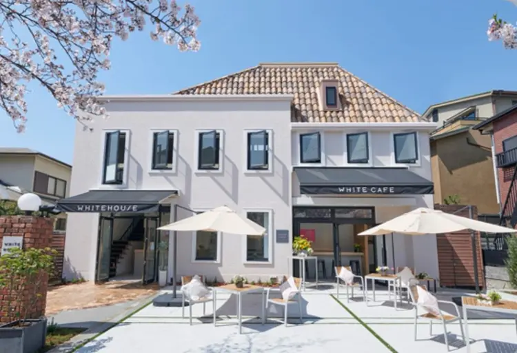 ホワイトハウス芦屋店の内観・外観2