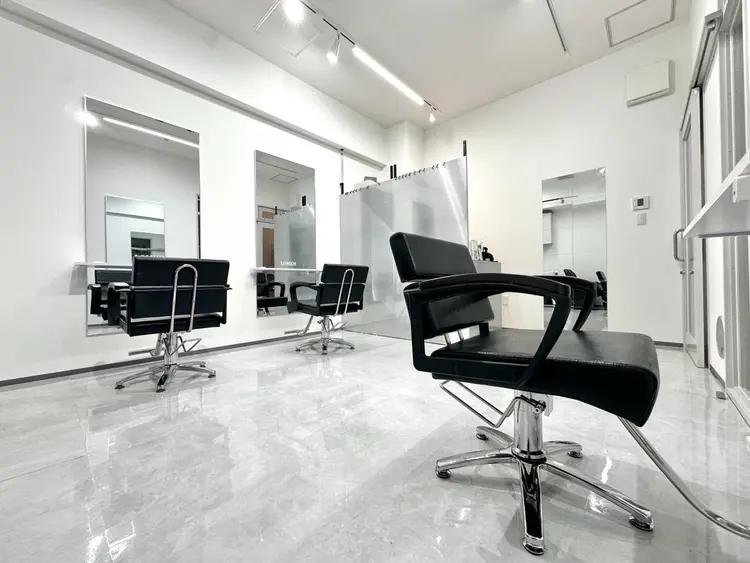 LOMKHの内観・外観1