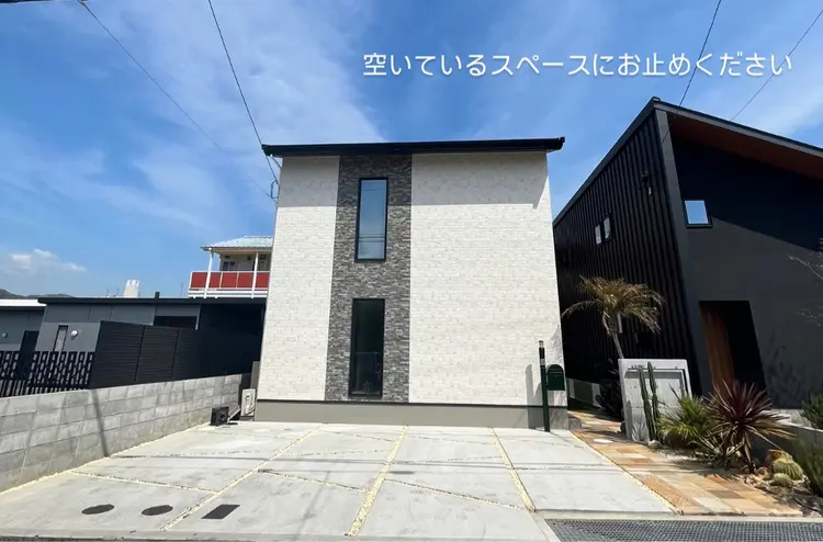 HazeGrass nailの内観・外観1