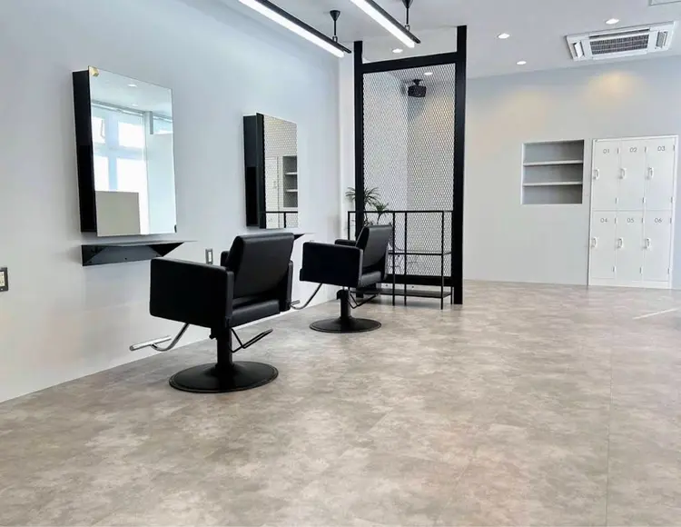 Men's hair salon First富谷店【メンズ ヘアサロン ファースト】の内観・外観3