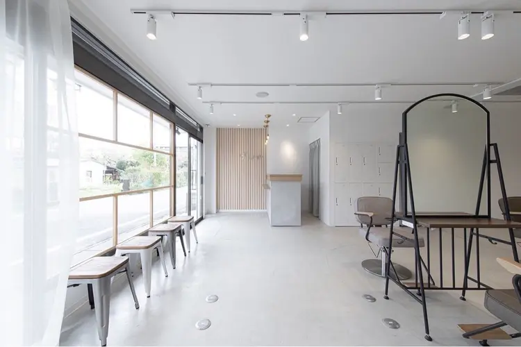 HAIR SALON fuuga春日部店の内観・外観1