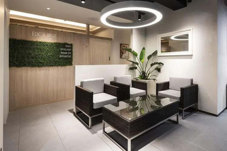 JEAN CLAUDE BIGUINE表参道店の内観・外観1