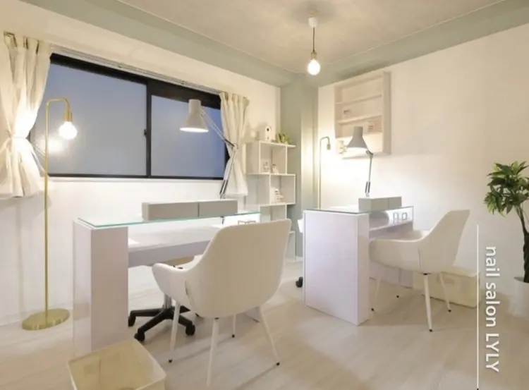 LYLY nail and beautyの内観・外観1