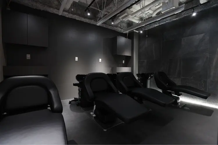 TLUUS本店の内観・外観3