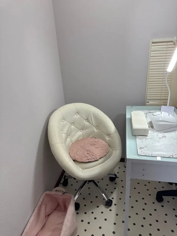 Chitti nailの内観・外観1