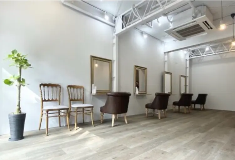 AMELIEの内観・外観1