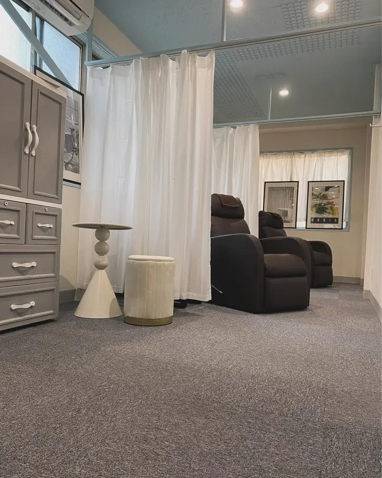 RONISの内観・外観1