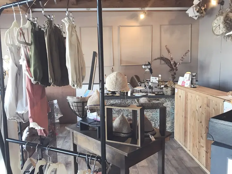 REPOS（ルポ）の内観・外観3