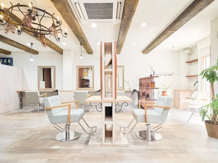 calmの内観・外観2