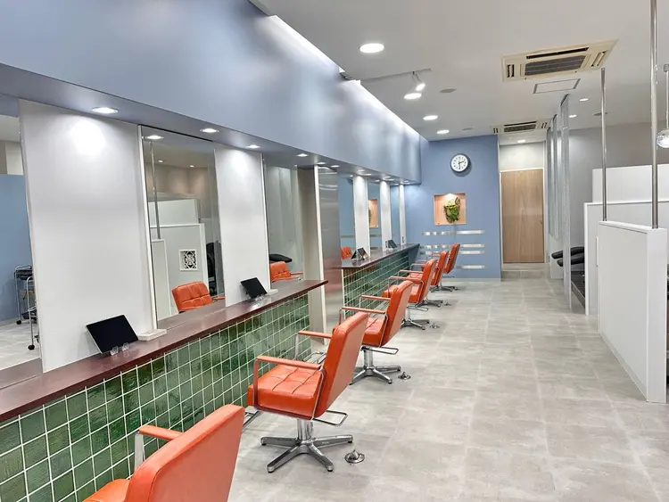 aini上本町店の内観・外観2