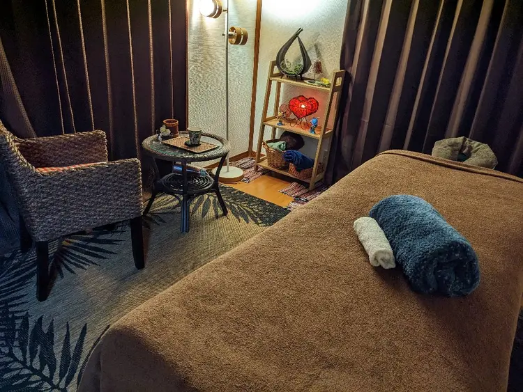 サ―ドプレイスの内観・外観1