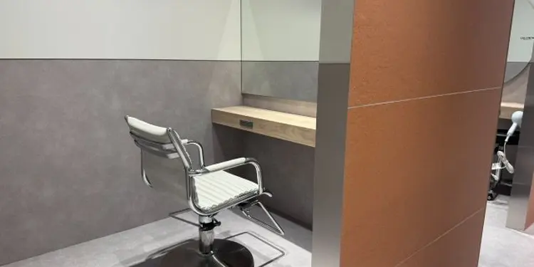 SALOWIN新宿三丁目East 3Fの内観・外観3